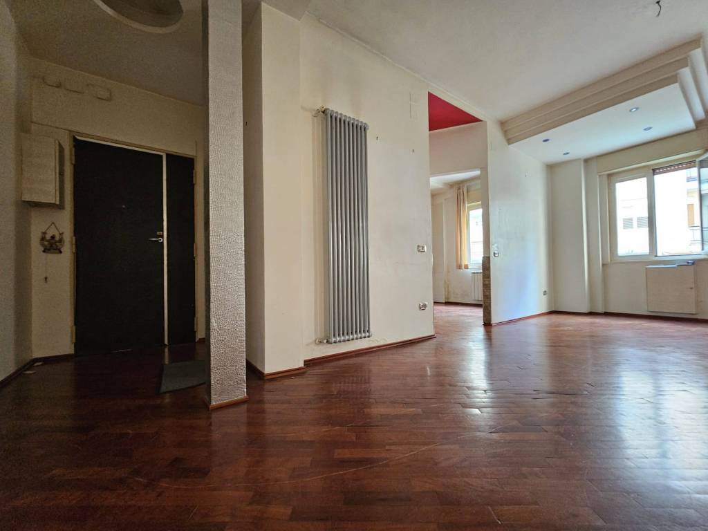 appartamento in vendita a Napoli in zona Capodimonte / Colli Aminei