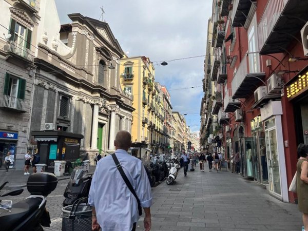 negozio in vendita a Napoli