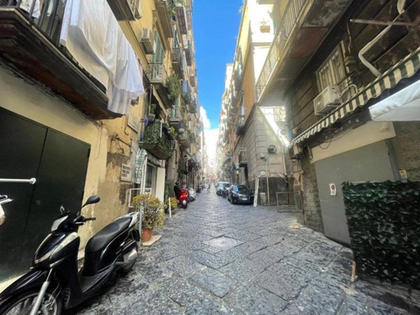 negozio in vendita a Napoli