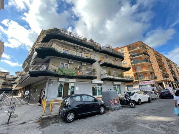 appartamento in vendita a Napoli in zona Pianura