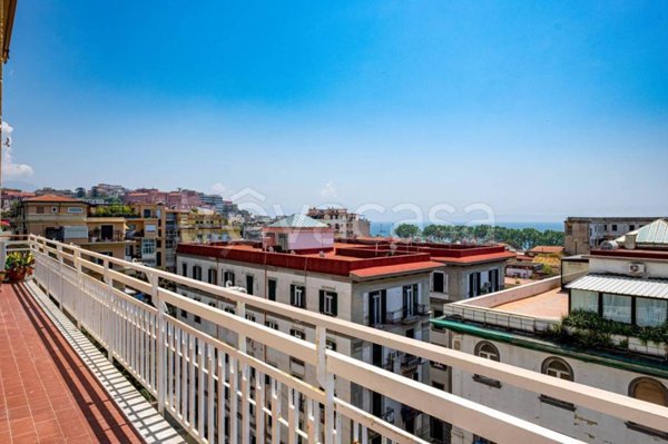 appartamento in vendita a Napoli in zona Chiaia