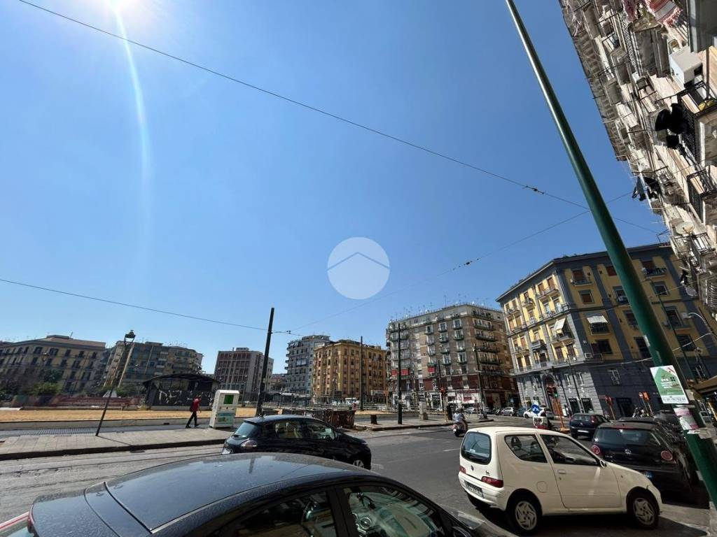 locale commerciale in vendita a Napoli