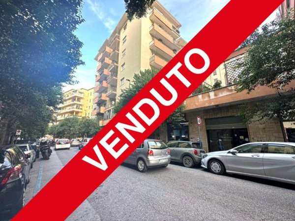 appartamento in vendita a Napoli in zona Arenella