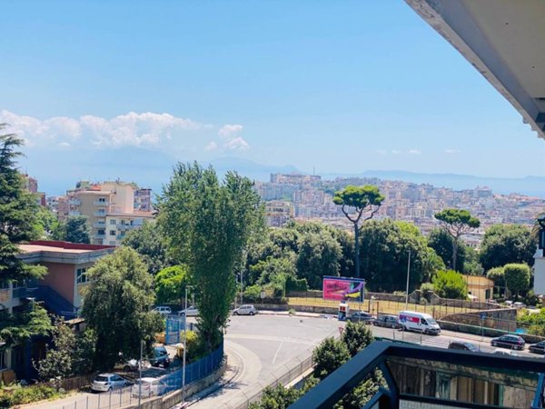 appartamento in vendita a Napoli in zona Arenella