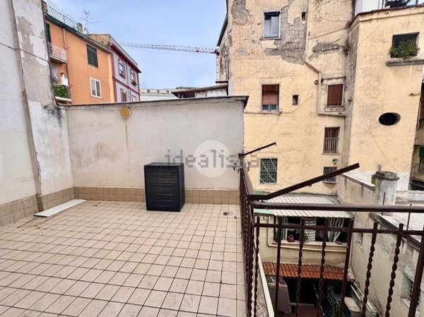 appartamento in vendita a Napoli in zona San Lorenzo