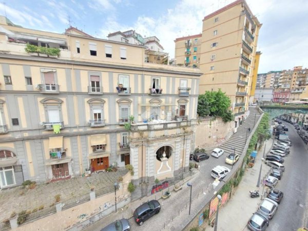 appartamento in vendita a Napoli in zona Avvocata