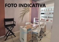 ufficio in vendita a Napoli in zona Arenella