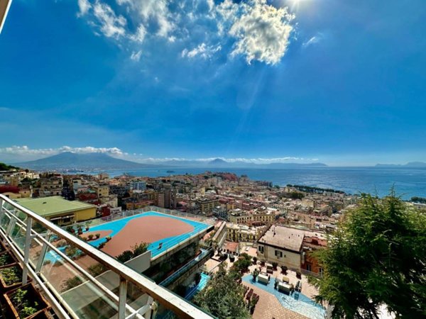 appartamento in vendita a Napoli in zona Posillipo