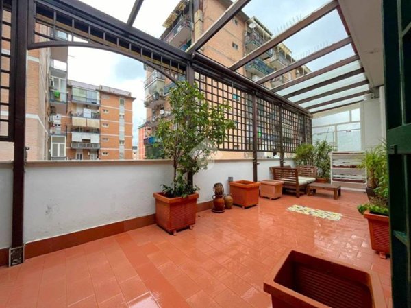 appartamento in vendita a Napoli in zona Fuorigrotta