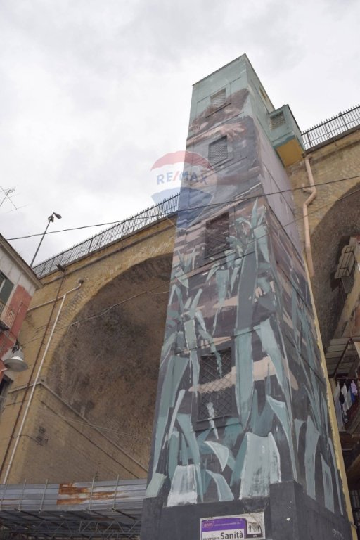 appartamento in vendita a Napoli in zona Stella
