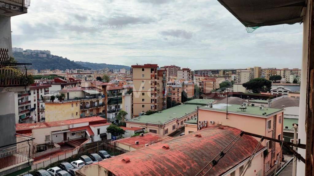appartamento in vendita a Napoli in zona Bagnoli