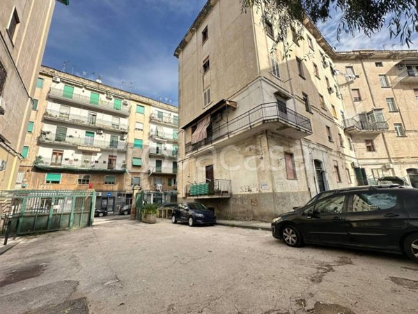 appartamento in vendita a Napoli in zona Zona Industriale-Ferrovia