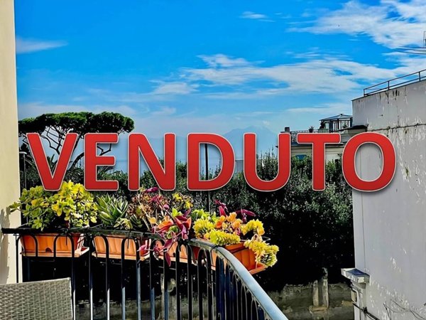 appartamento in vendita a Napoli in zona Posillipo
