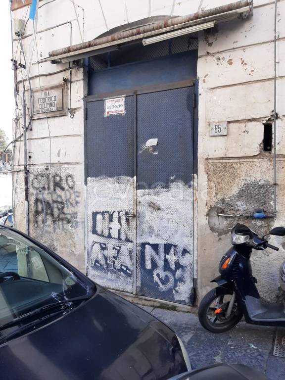 monolocale in vendita a Napoli in zona San Carlo all'Arena