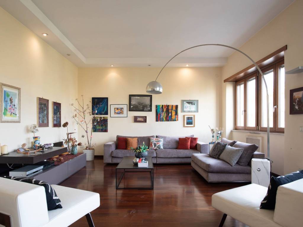 appartamento in vendita a Napoli in zona Vomero