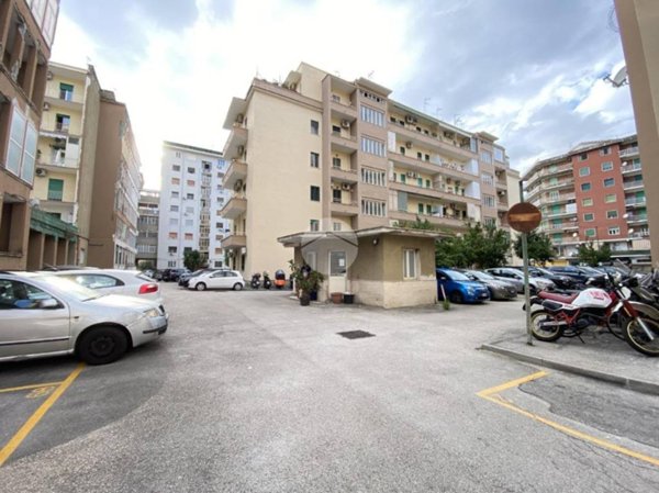appartamento in vendita a Napoli in zona Fuorigrotta