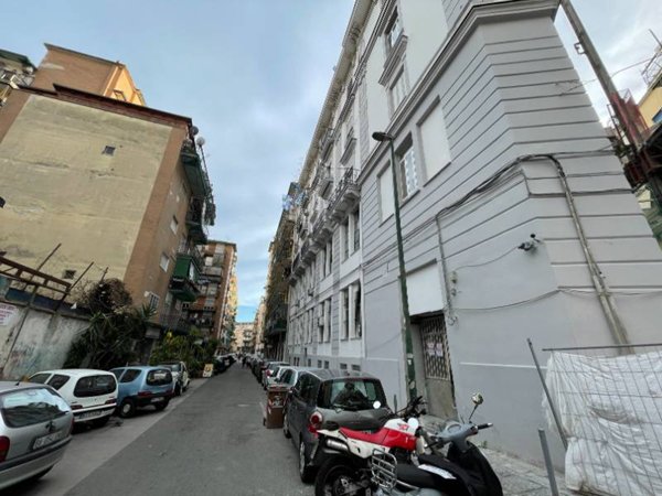appartamento in vendita a Napoli