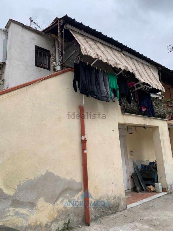appartamento in vendita a Napoli in zona Vicaria