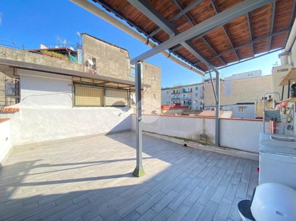 appartamento in vendita a Napoli in zona Fuorigrotta