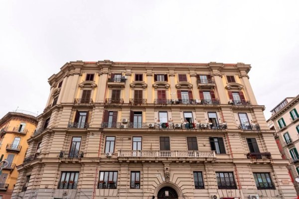 appartamento in vendita a Napoli in zona Pendino / San Giuseppe