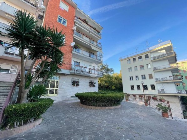 appartamento in vendita a Napoli in zona Posillipo