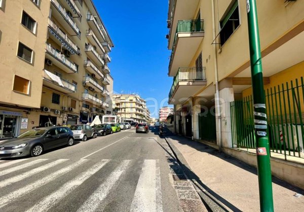 appartamento in vendita a Napoli in zona Bagnoli