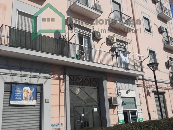 locale commerciale in vendita a Napoli
