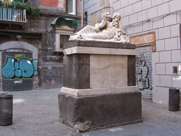 appartamento in vendita a Napoli in zona San Lorenzo
