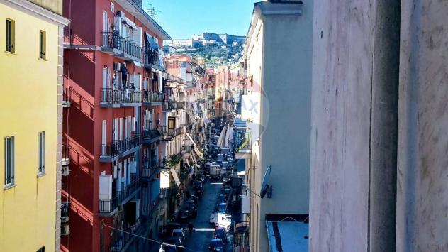 appartamento in vendita a Napoli in zona Pendino / San Giuseppe
