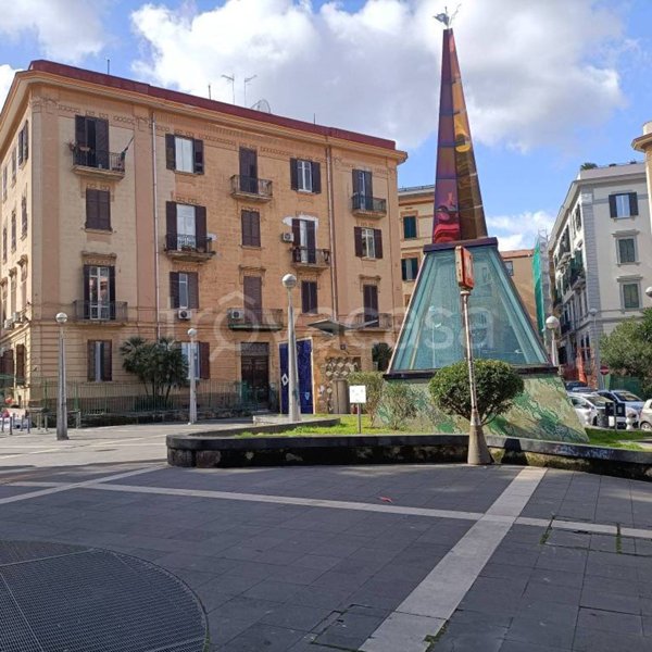 appartamento in vendita a Napoli in zona Stella