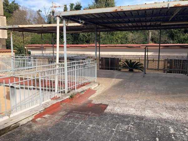 appartamento in vendita a Napoli in zona Barra