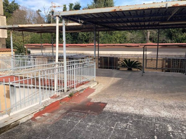 appartamento in vendita a Napoli in zona Barra