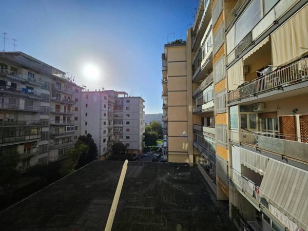 appartamento in vendita a Napoli in zona Bagnoli