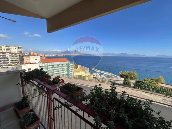 appartamento in vendita a Napoli in zona Posillipo