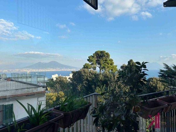 appartamento in vendita a Napoli in zona Posillipo