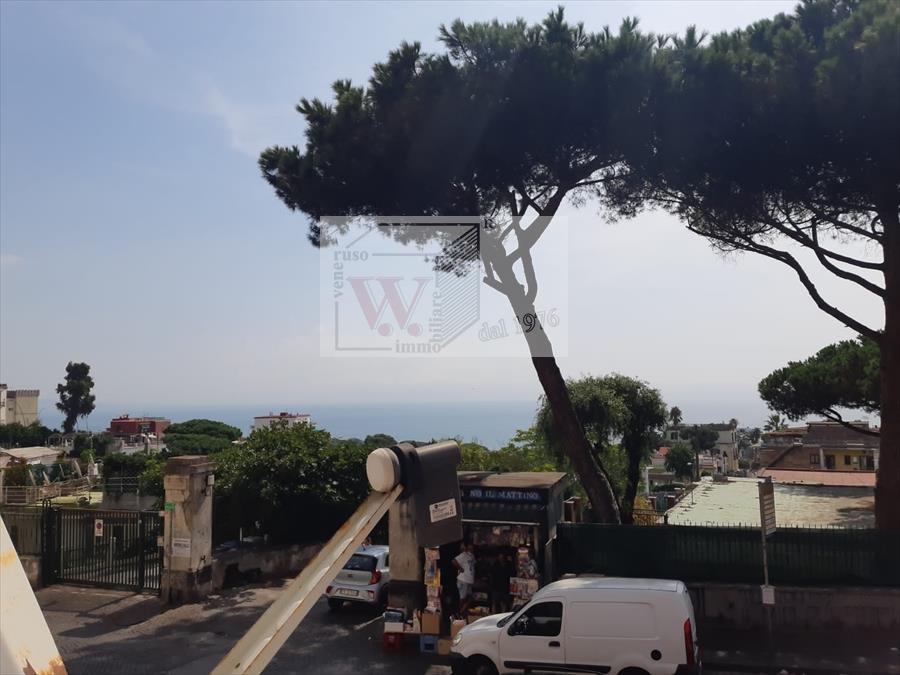 appartamento in vendita a Napoli in zona Posillipo