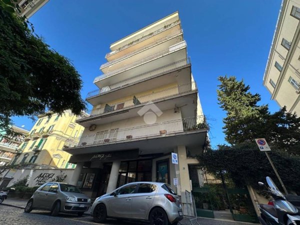 appartamento in vendita a Napoli in zona Arenella