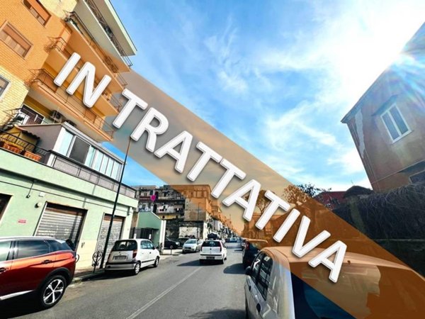negozio in vendita a Napoli in zona San Giovanni a Teduccio