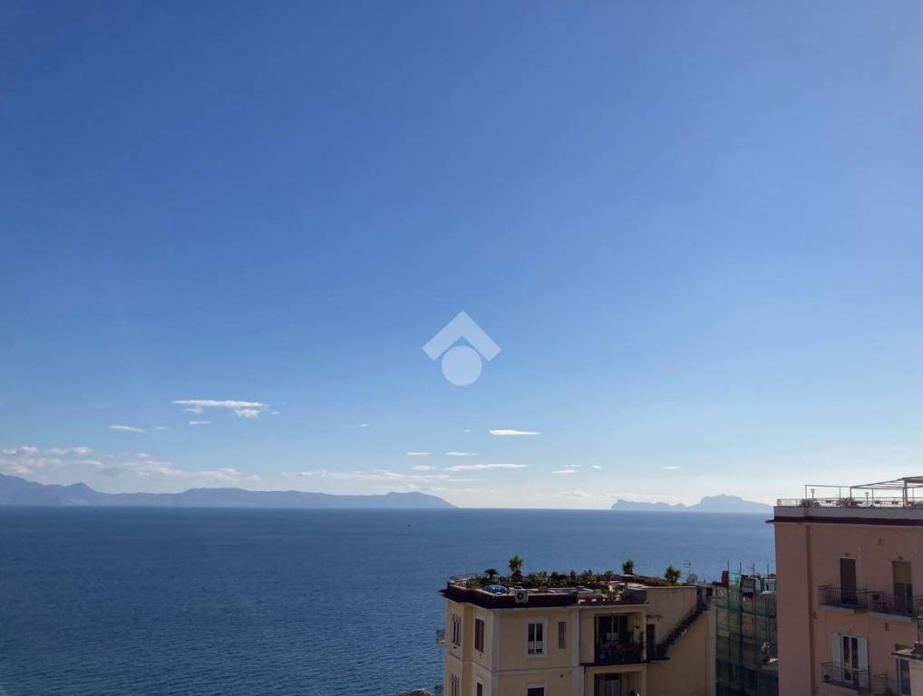 appartamento in vendita a Napoli in zona Posillipo