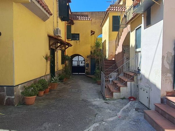 appartamento in vendita a Napoli in zona Soccavo