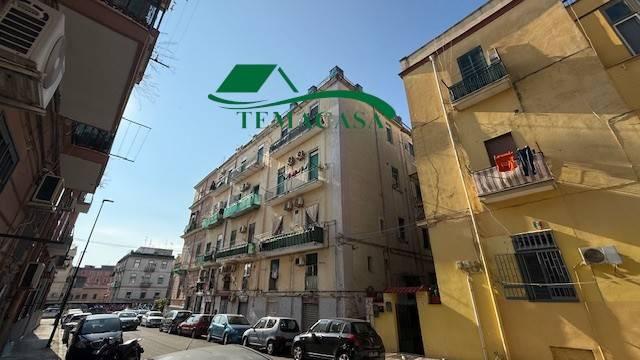 appartamento in vendita a Napoli in zona Bagnoli