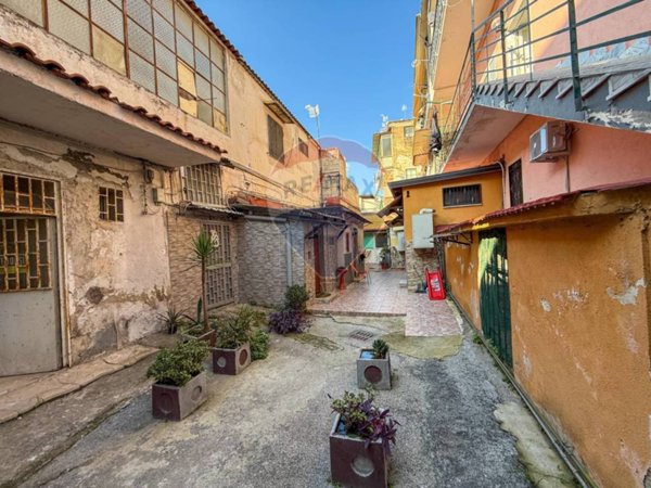 appartamento in vendita a Napoli in zona Piscinola