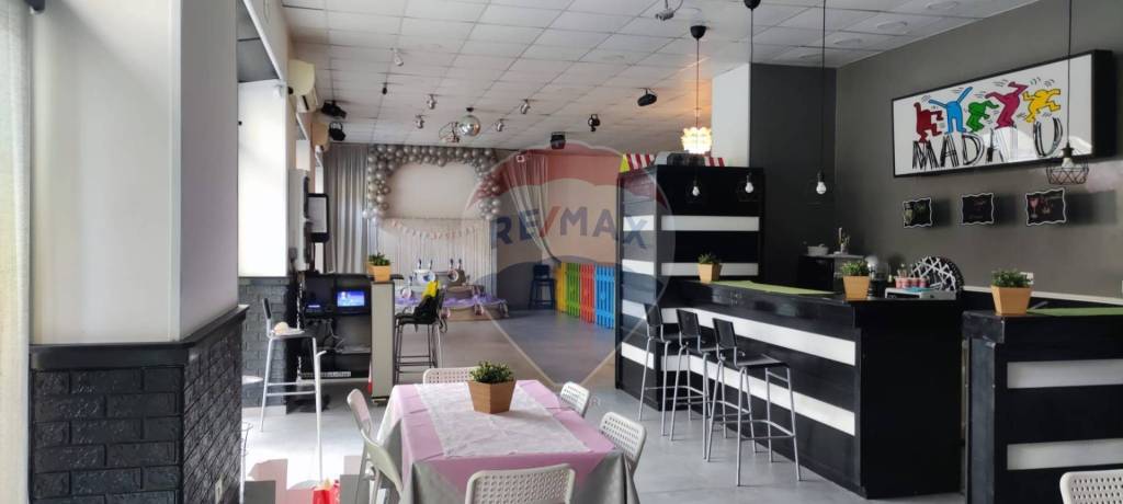negozio in vendita a Napoli