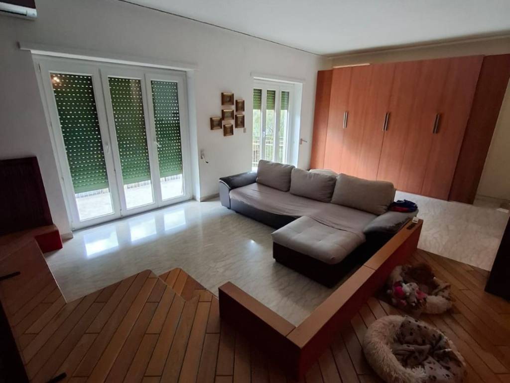 appartamento in vendita a Napoli in zona Vomero