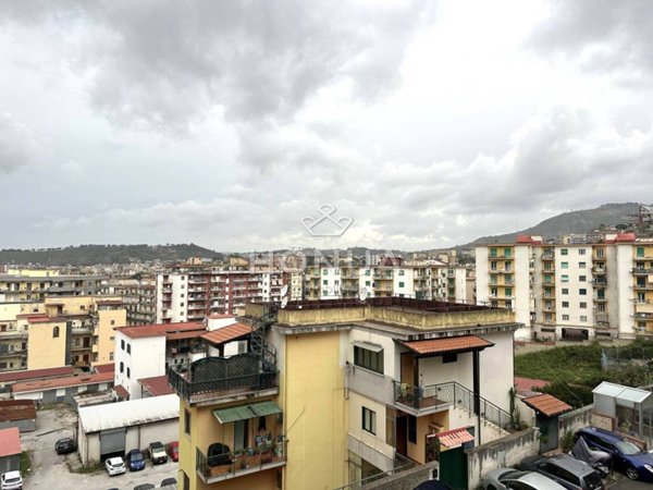 appartamento in vendita a Napoli in zona Fuorigrotta