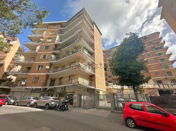 appartamento in vendita a Napoli in zona Arenella