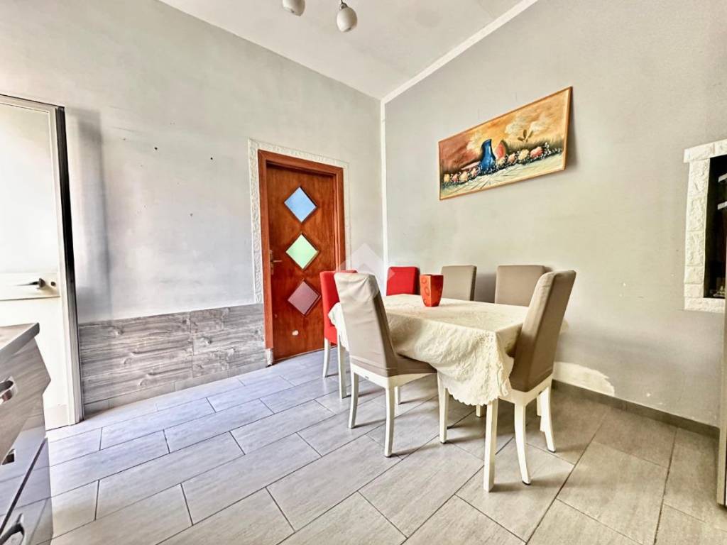 appartamento in vendita a Napoli in zona Poggioreale