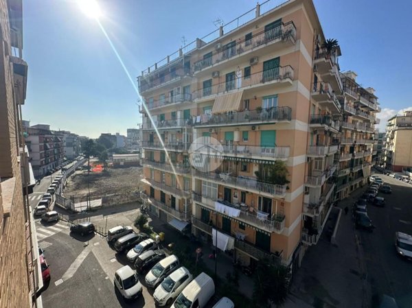 appartamento in vendita a Napoli in zona Secondigliano