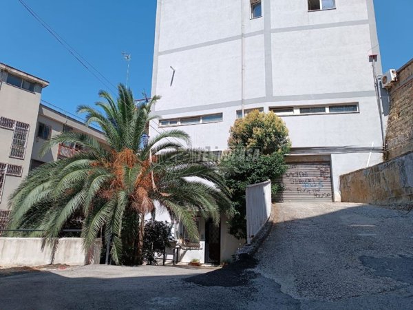 appartamento in vendita a Napoli in zona Arenella