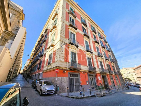 appartamento in vendita a Napoli in zona Stella